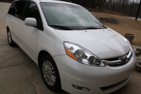 2010 Toyota Sienna Limited 10