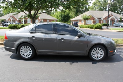 2010 Ford Fusion Hybrid 02