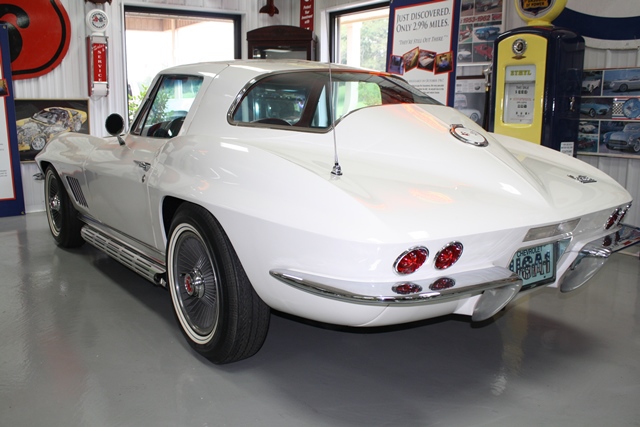 Awesomely Cool Cars 10