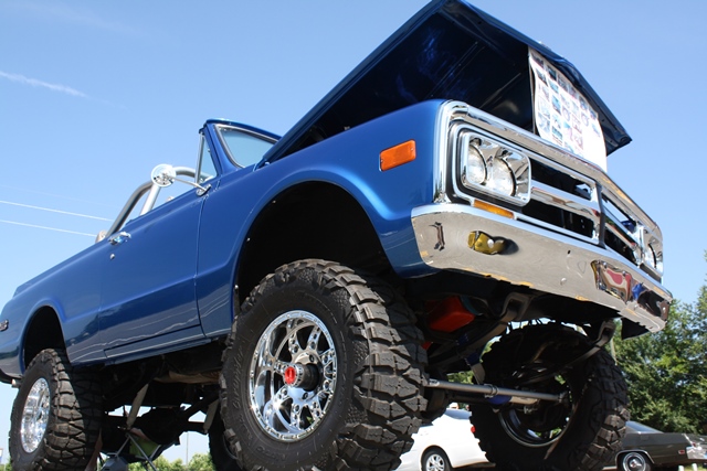 Awesomely Cool Cars 23