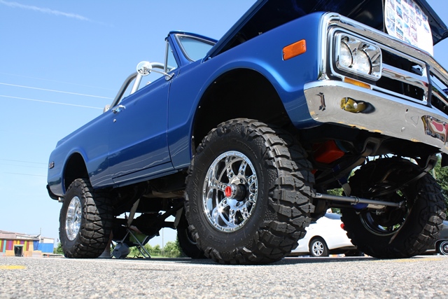 Awesomely Cool Cars 25