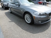 2011-BMW-535i-12