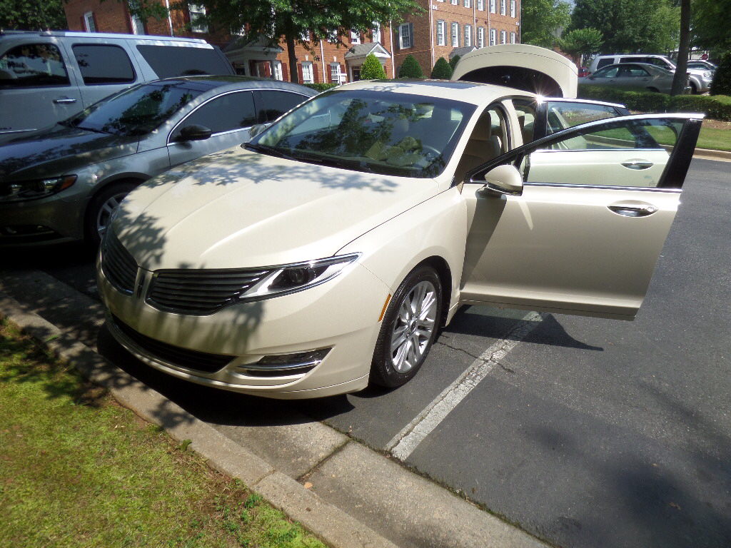 Vehicle Info For  2014 Lincoln MKZ Hybrid 4D Sedan