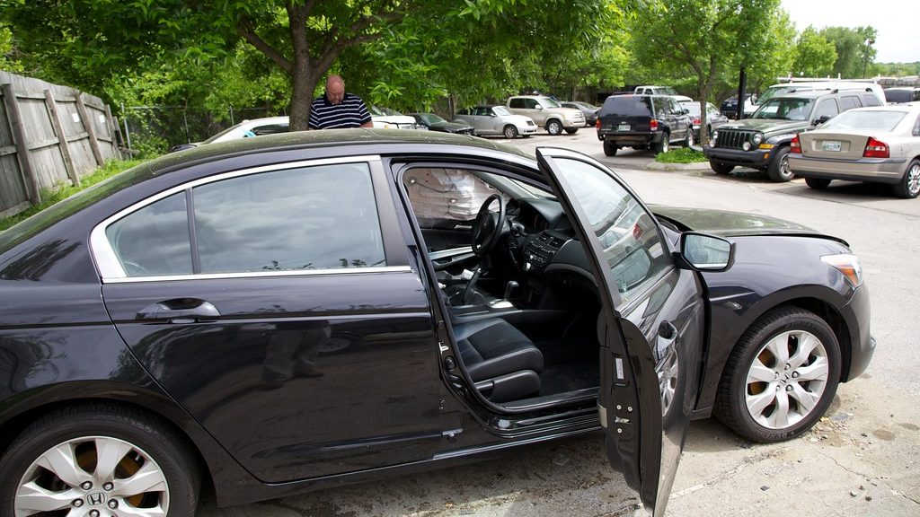 regular-car-door-open
